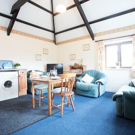 Sharlands Farm Holiday Cottages บู๊ด ภายนอก รูปภาพ